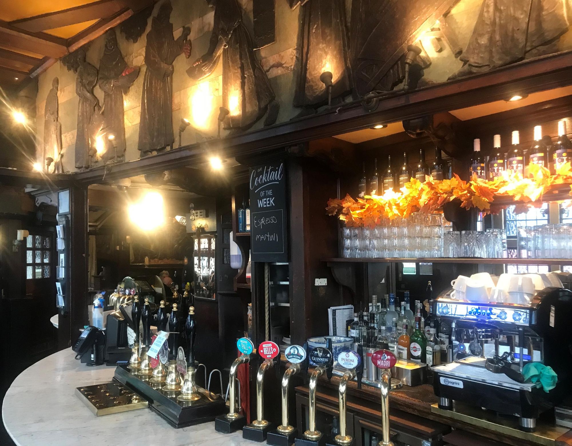Black Friar London EC4V 20250207. (Pub, Bar, Key). Published on 09-02-2025