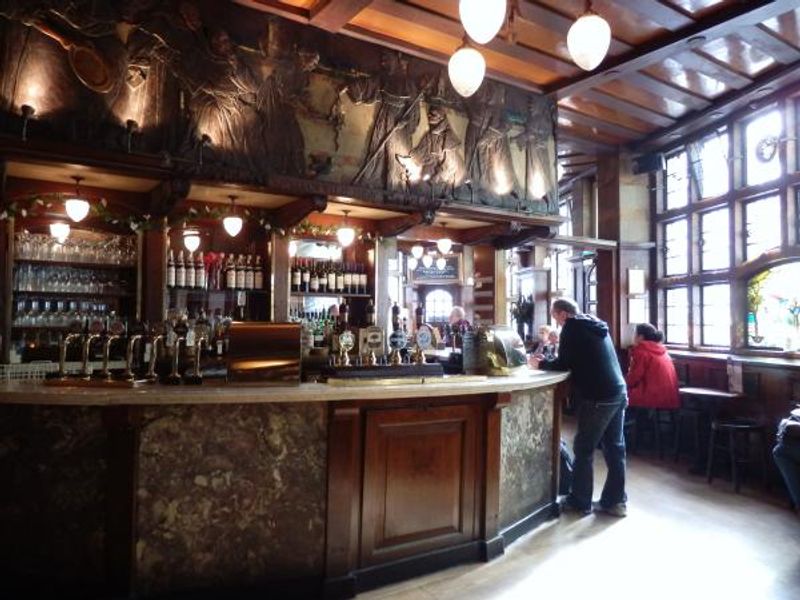Black Friar London EC4 taken Apr 2012. (Bar). Published on 01-12-2013 