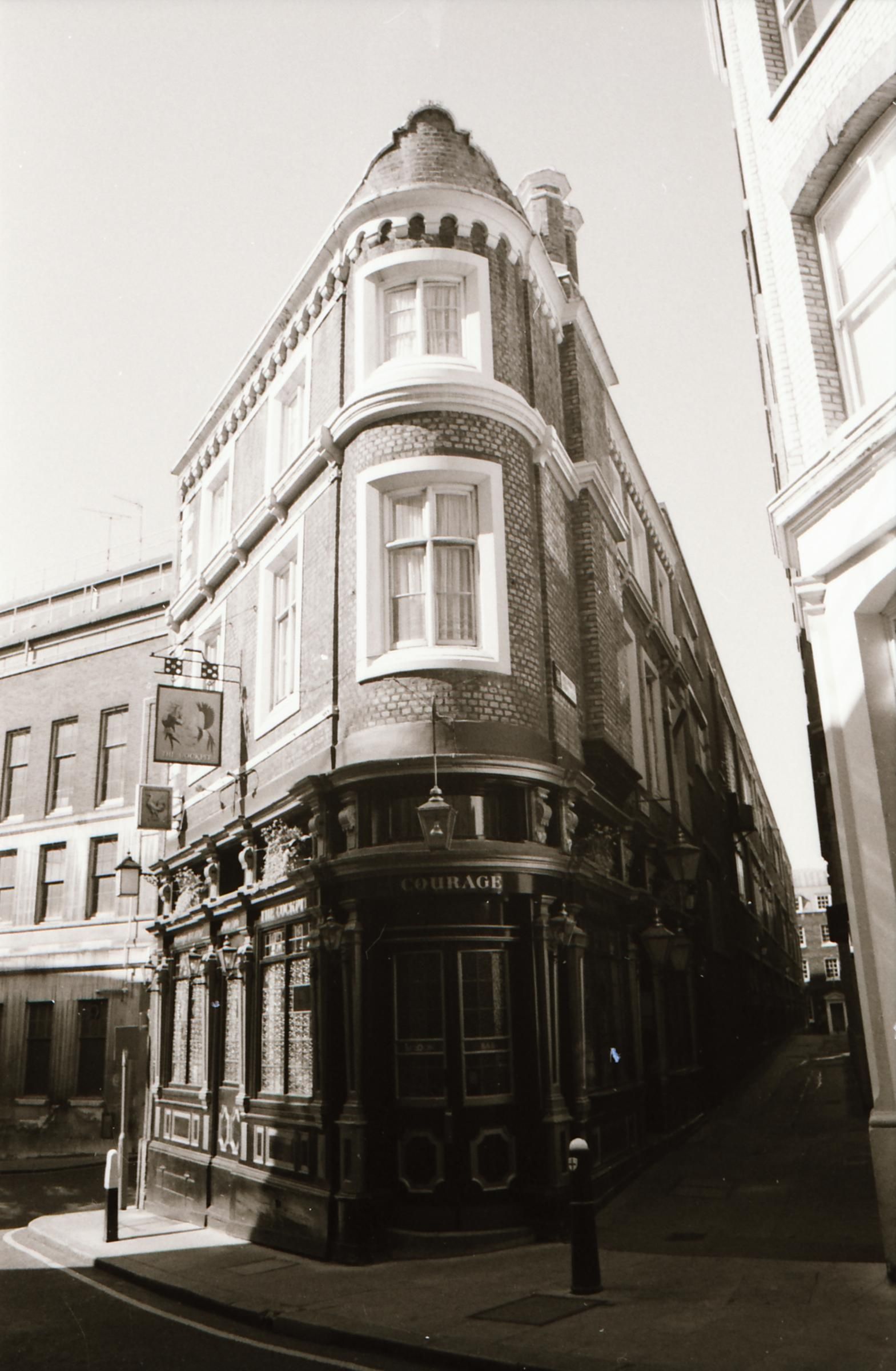 Cockpit London EC4 taken April 1994.. (Pub, External). Published on 12-04-2019