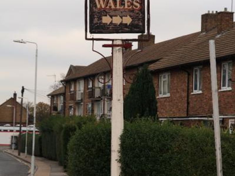 Prince of Wales London E13. (Pub, External). Published on 23-11-2013