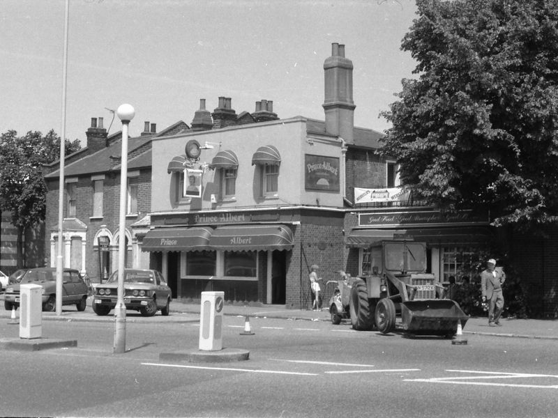 Prince Albert London E13 taken in July 1987.. (Pub, External). Published on 06-10-2018