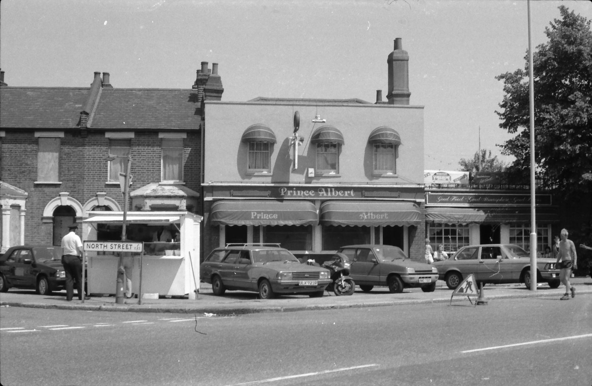 Prince Albert London E13 taken in July 1987.. (Pub, External). Published on 06-10-2018