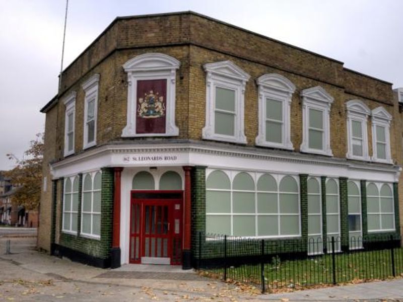 St Leonards Arms London E14. (Pub). Published on 08-11-2013