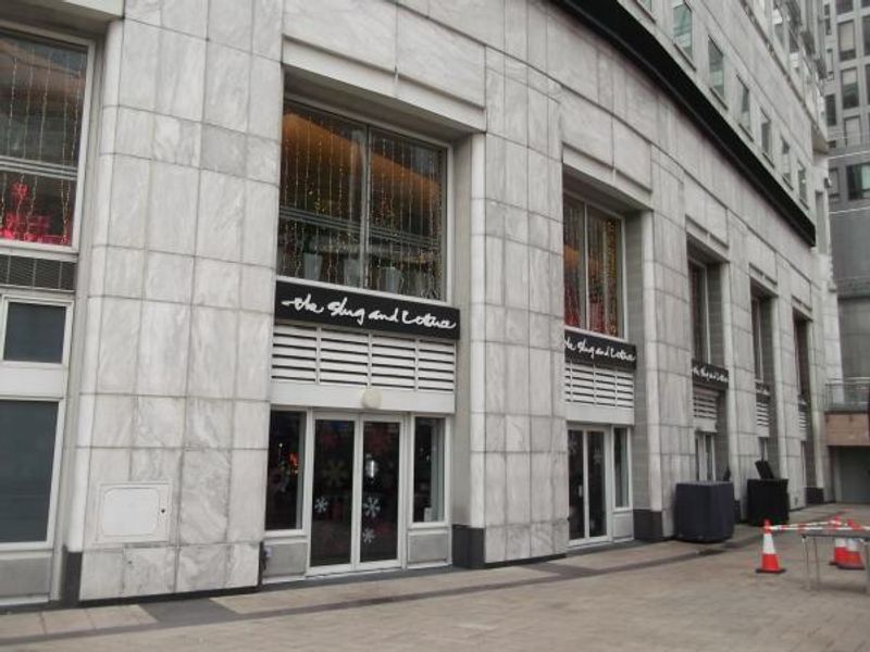 Slug & lettuce London E14. (Pub, External, Key). Published on 23-01-2014