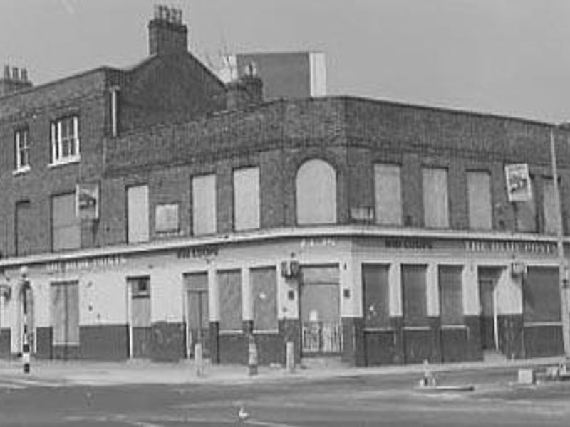 Buccanner London E14 taken sometime in the mid 1980's.. (Pub, External, Key). Published on 23-09-2020 