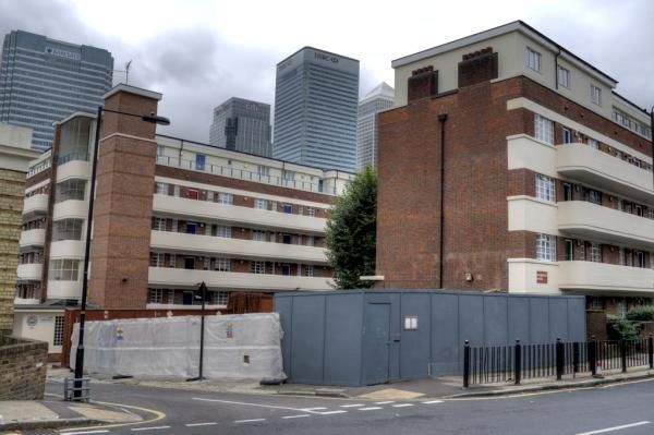 Resolute London E14. (Pub, External). Published on 08-11-2013