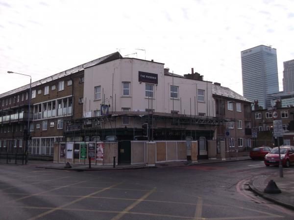 Pheoix London E14 taken Jan 2014. (Pub, External). Published on 23-01-2014