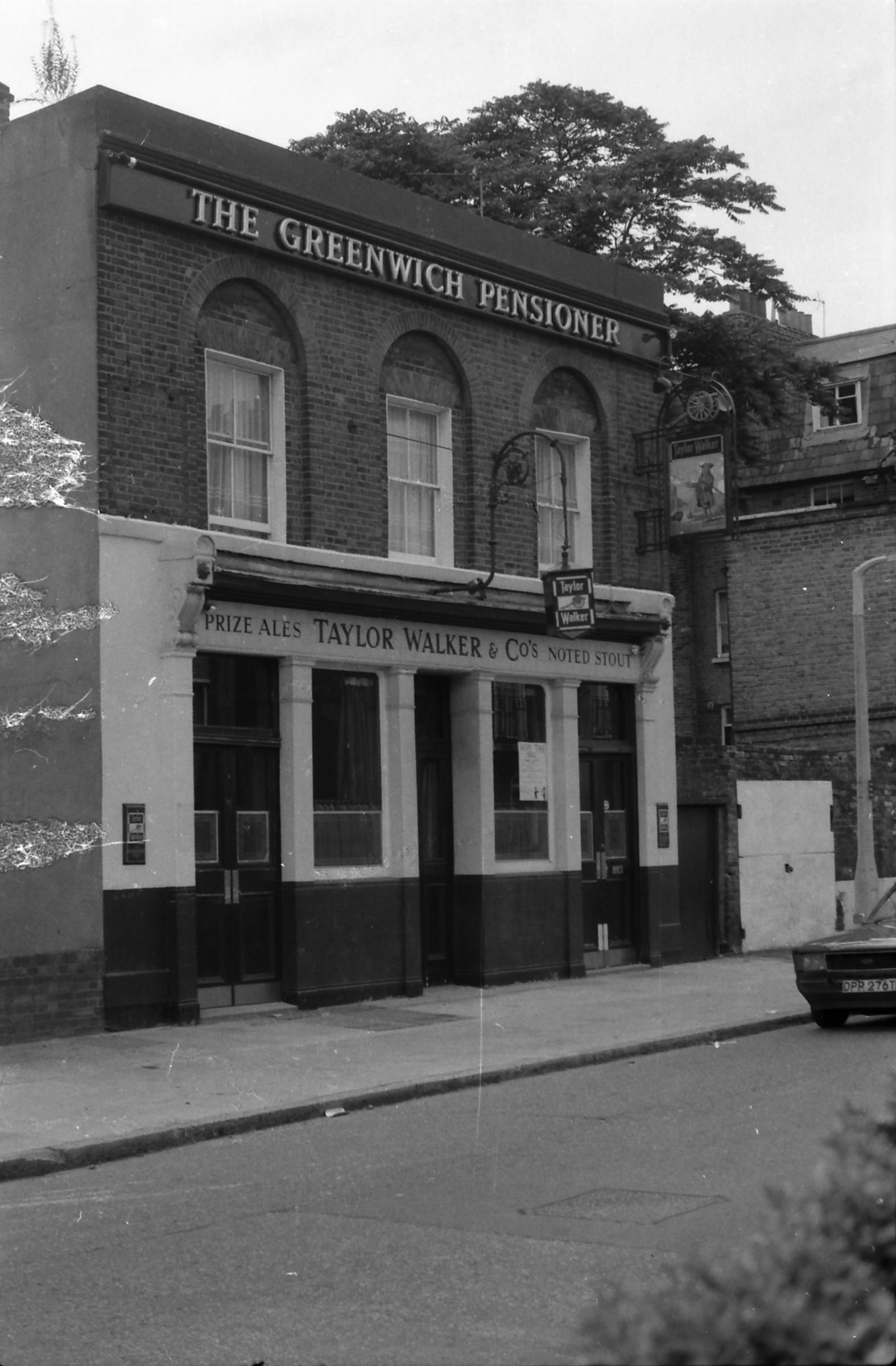 Greenwich Pensioner London E14 taken in 1987.. (Pub, External). Published on 15-11-2018