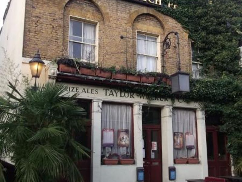 Greenwich Pensioner London E14 taken Dec 2013. (Pub, External). Published on 23-01-2014 