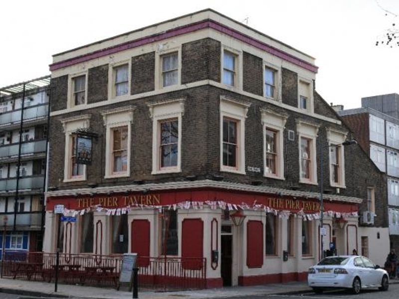 Pier Tavern London E14. (Pub, External). Published on 08-11-2013