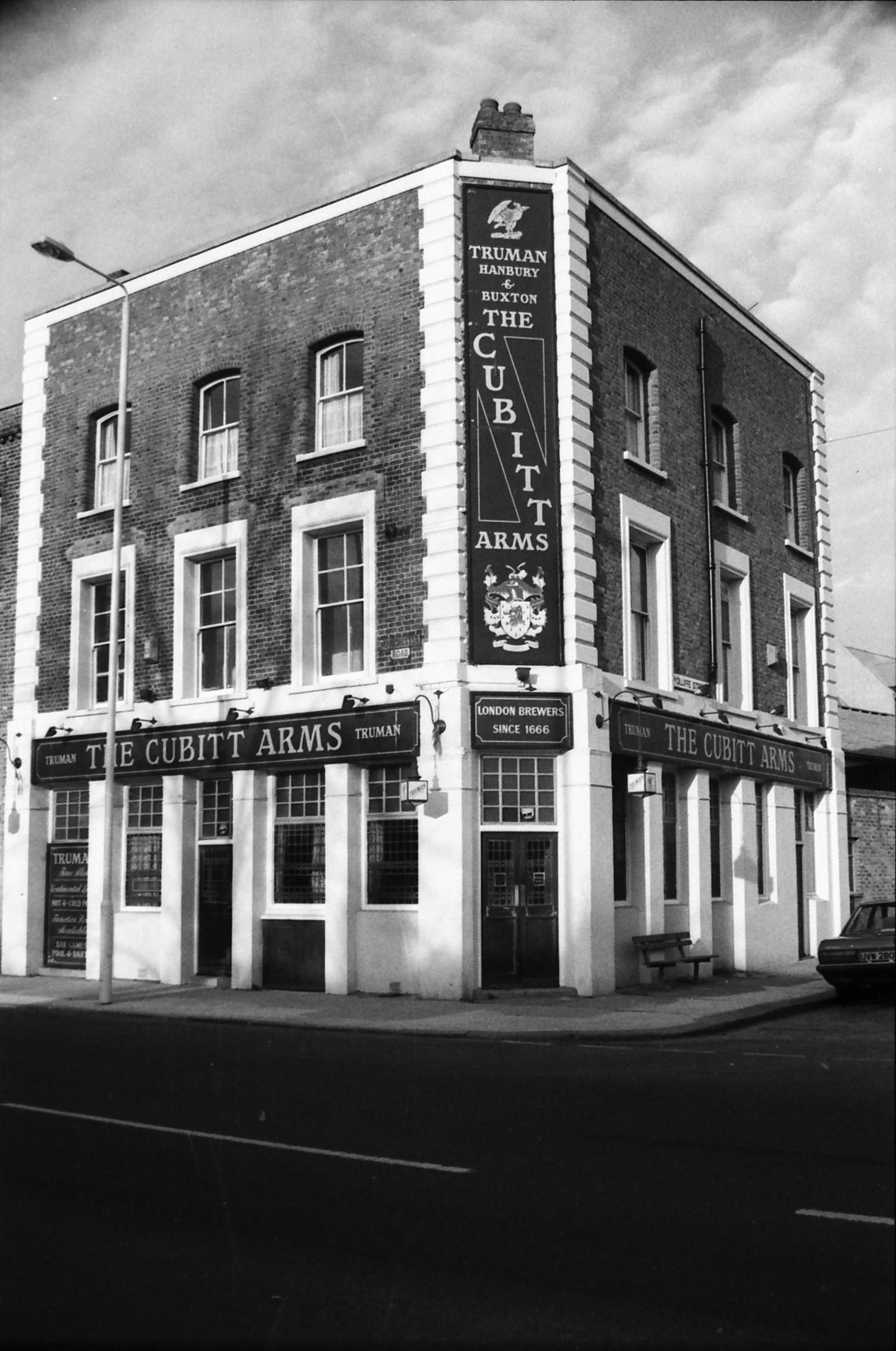 E14-CubittArms taken Feb 1989.. (Pub, External, Key). Published on 15-11-2018