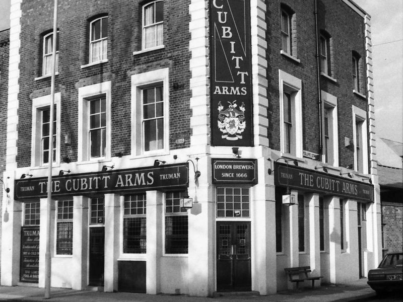 E14-CubittArms taken Feb 1989.. (Pub, External, Key). Published on 15-11-2018