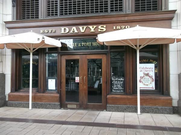 Davys London E14. (Pub, External). Published on 23-01-2014