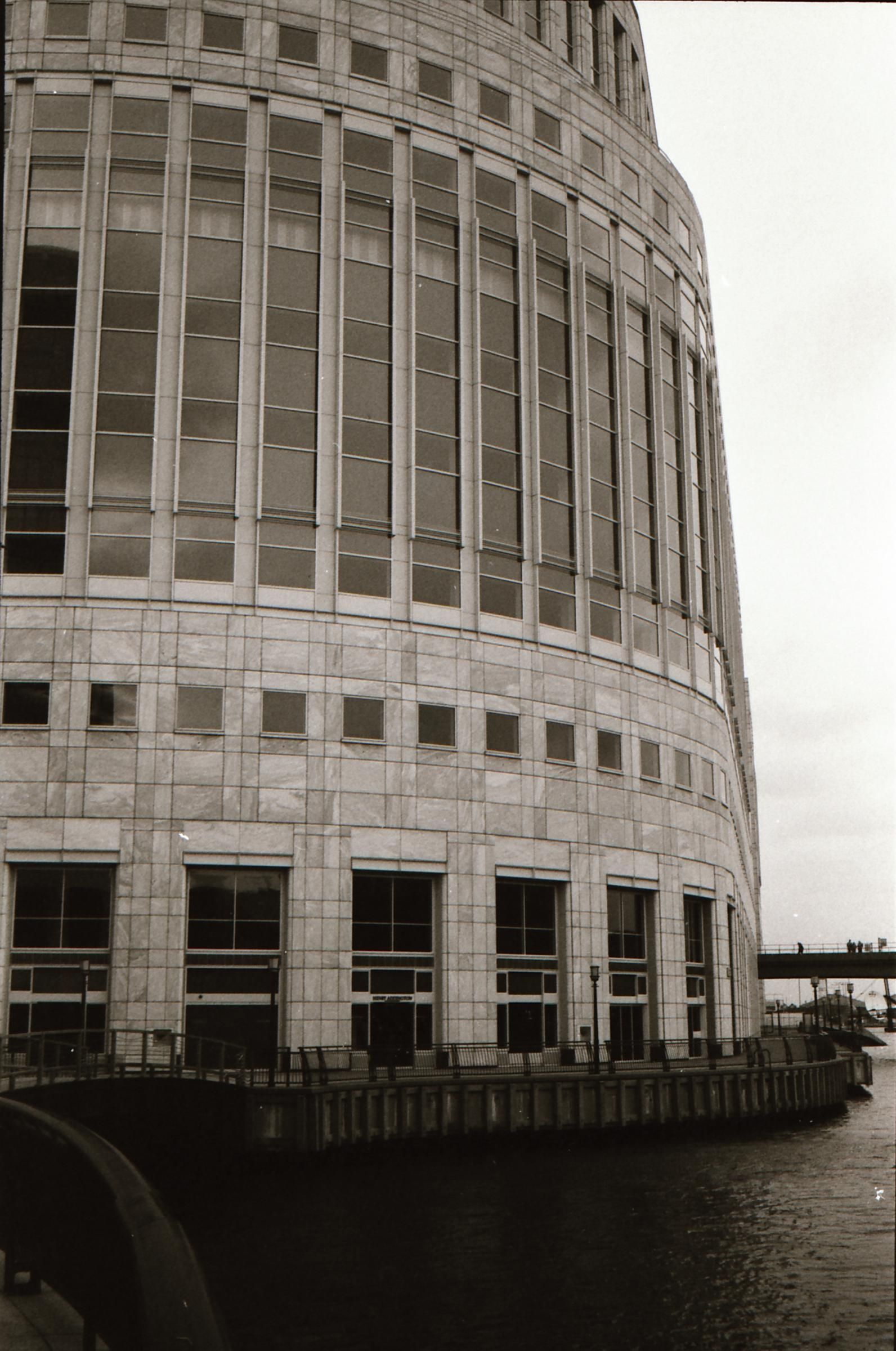 Henry Addington London E14 taken between Dec 92-Jan 1994.. (Pub, External). Published on 15-11-2018