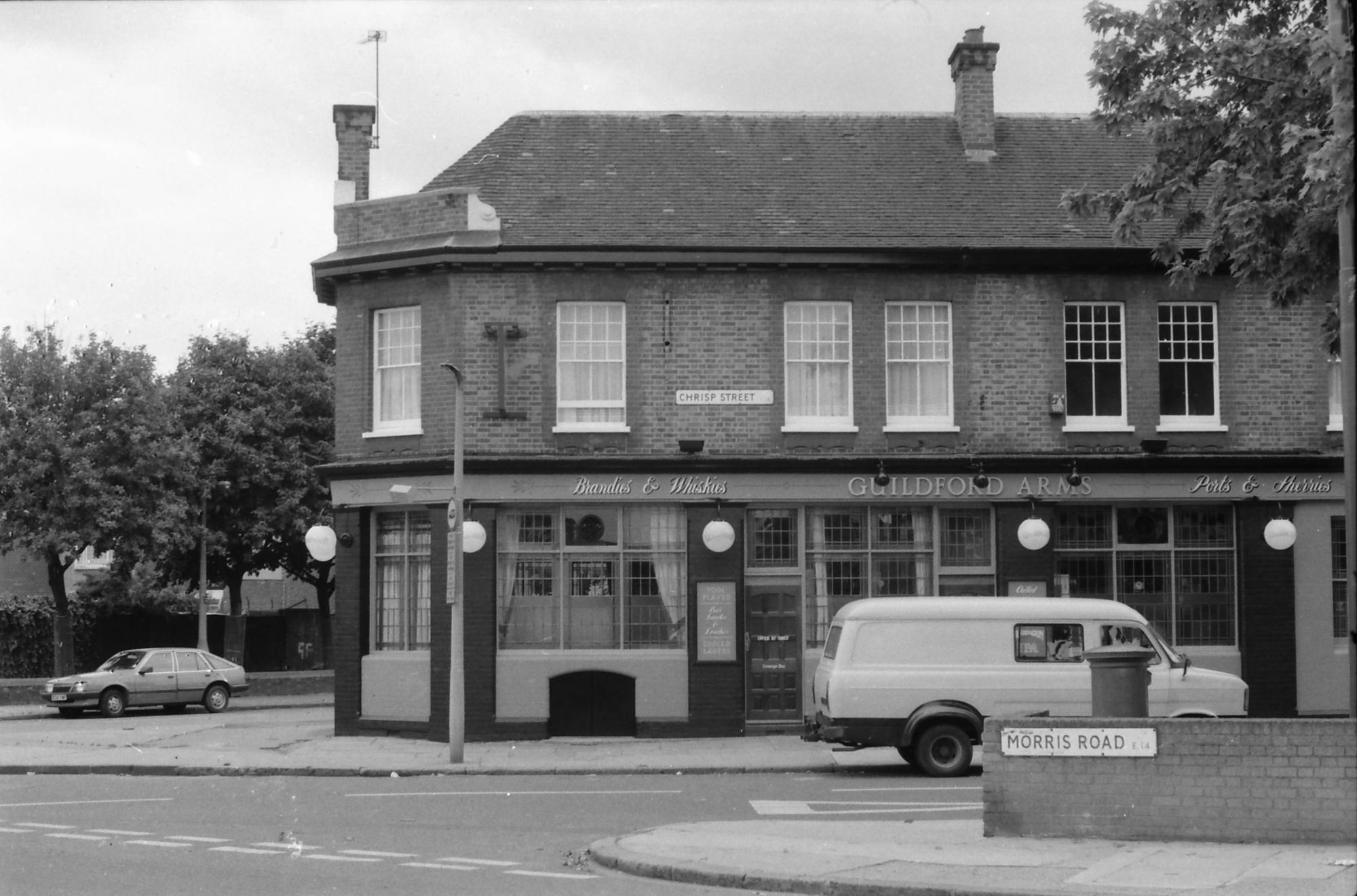 Guildford Arms London E14 taken in 1987.. (Pub, External, Key). Published on 15-11-2018
