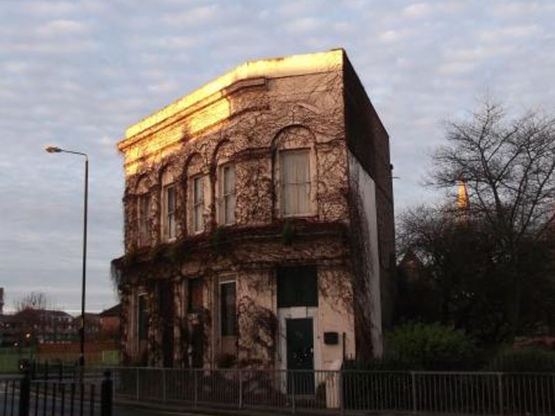 Sabbaton Arms London E14 taken Jan 2014. (Pub, External, Key). Published on 23-01-2014