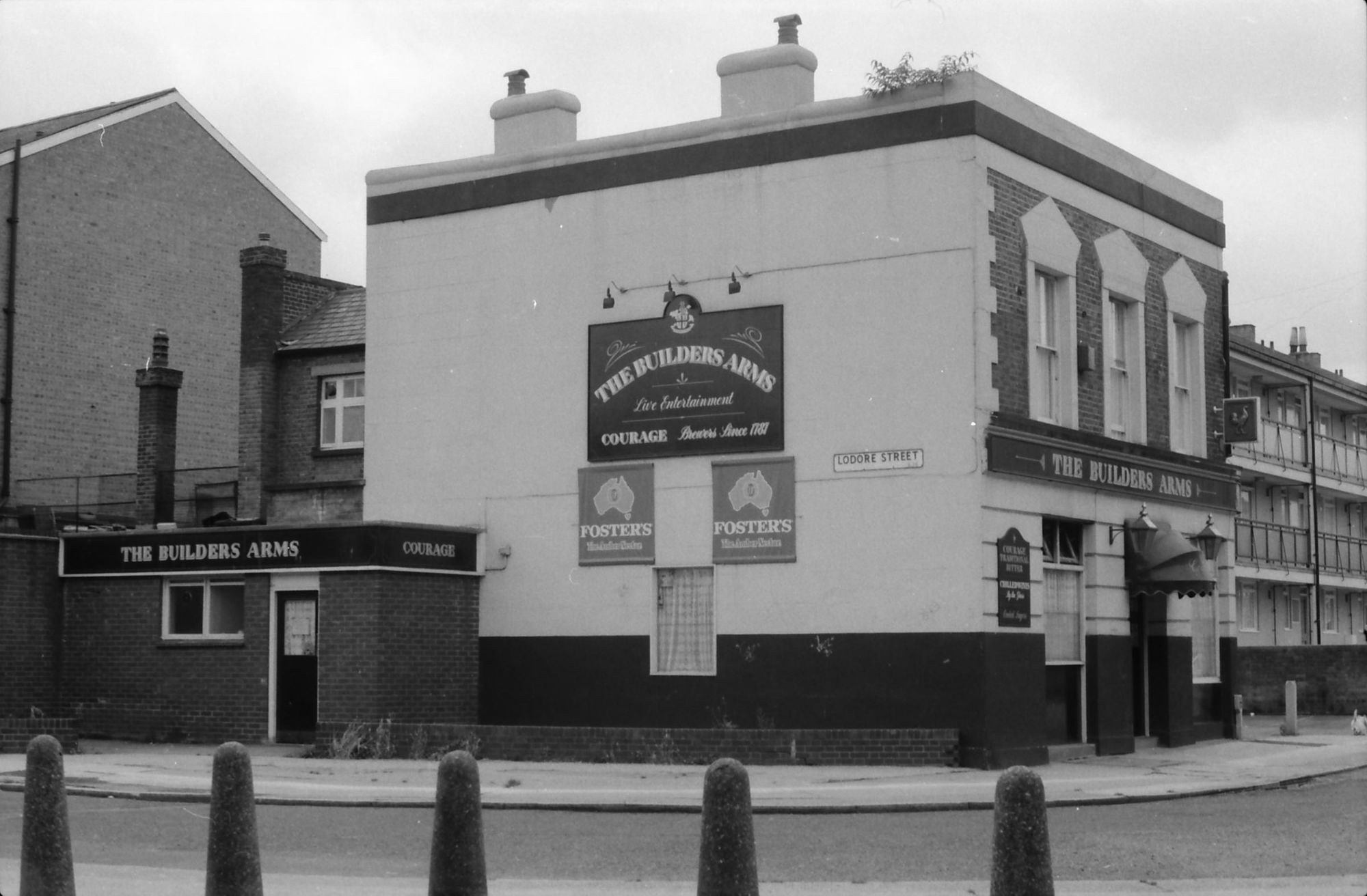 E14-BuildersArms taken in 1987.. (Pub, External, Key). Published on 15-11-2018