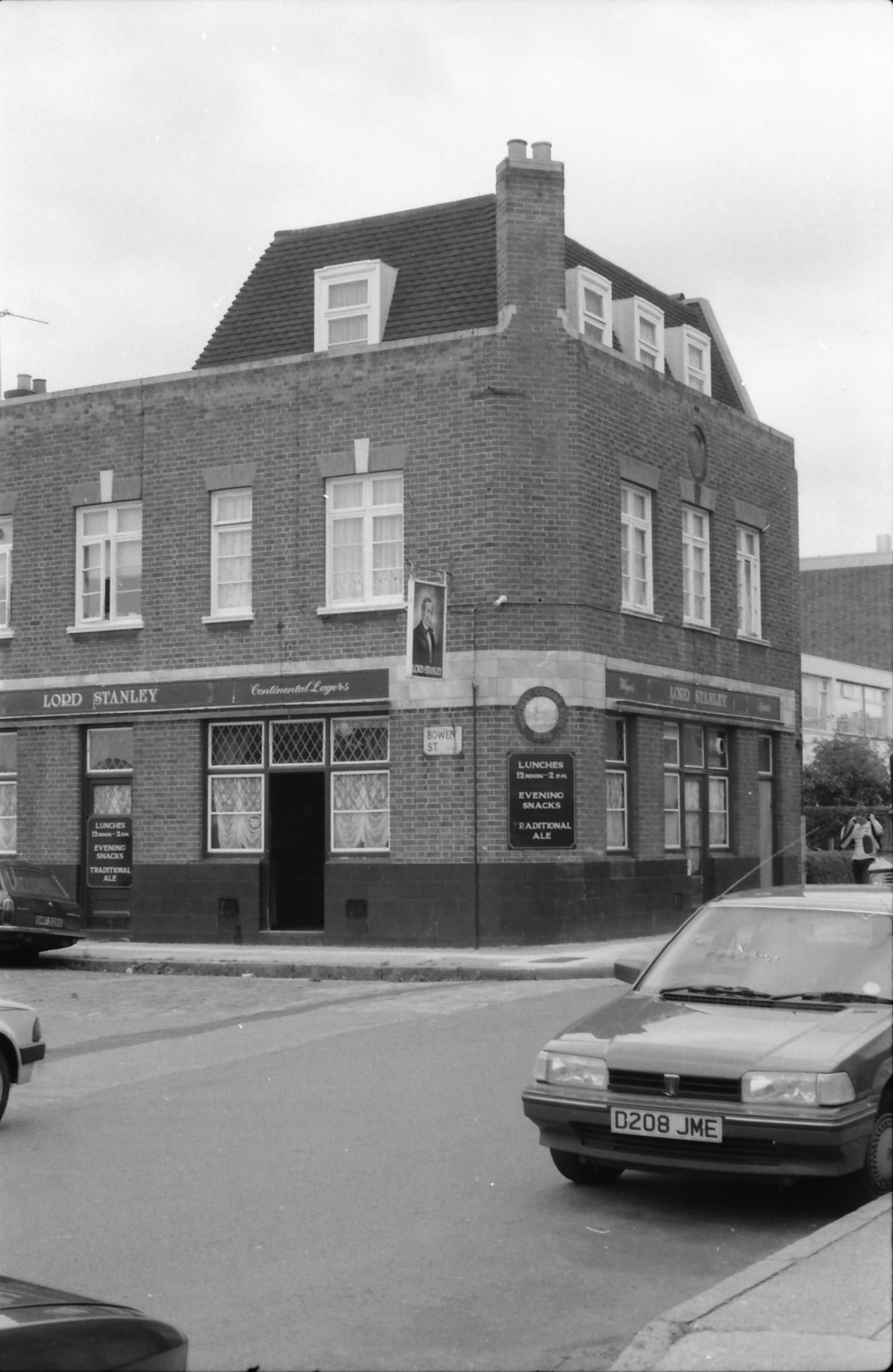 Lord Stanley London E14 taken in 1987.. (Pub, External). Published on 15-11-2018