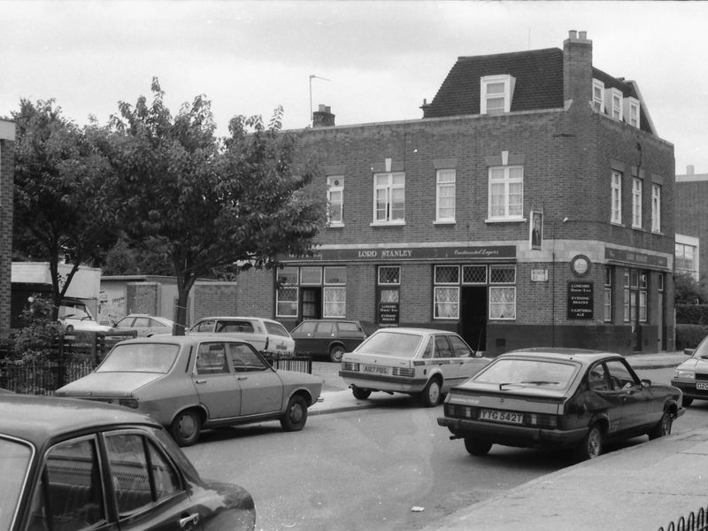 Lord Stanley London E14 taken in 1987.. (Pub, External, Key). Published on 15-11-2018