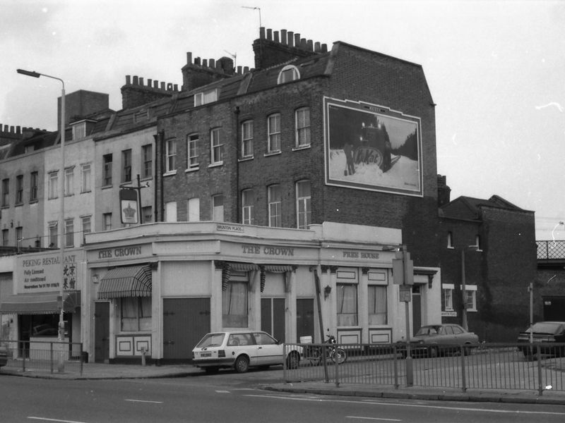 E14-Crown taken 19 Feb 1989.. (Pub, External). Published on 15-11-2018