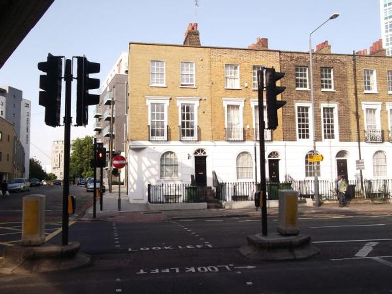 Sir Charles Napier London E14 taken Sept 2013. (Pub, External, Key). Published on 03-12-2013 
