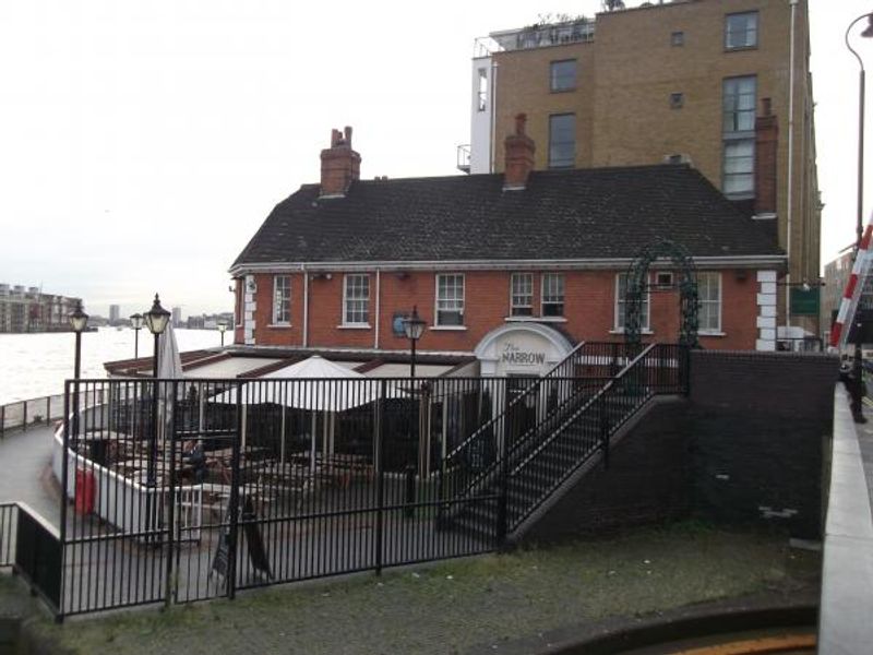 Barley  Mow London E14 taken Nov 2013. (Pub, External). Published on 03-12-2013