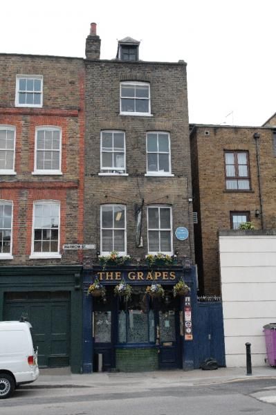 Grapes London E14. (Pub, External). Published on 08-11-2013