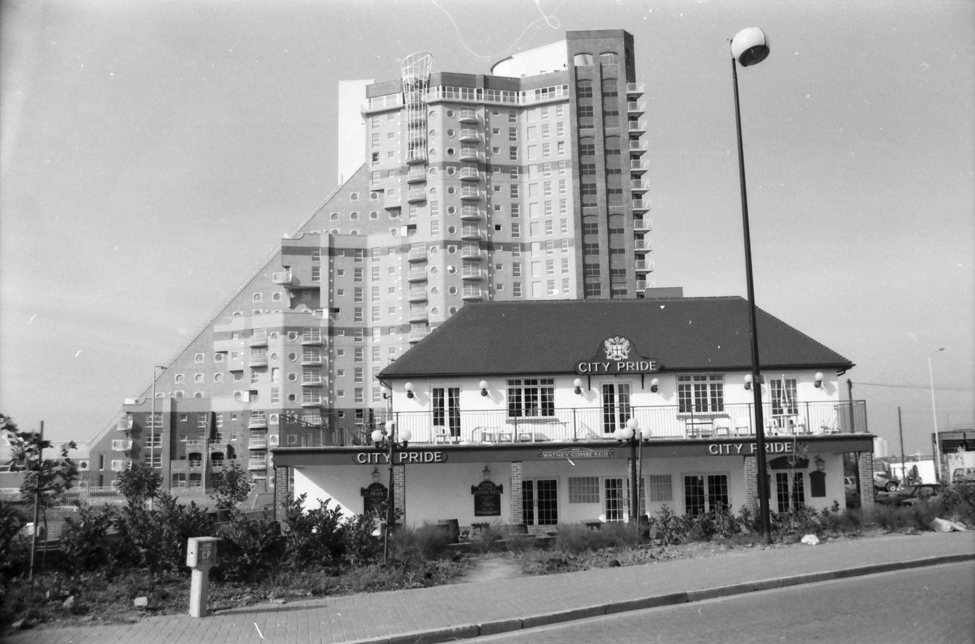 E14-CityPride taken 1 Oct 1988.. (Pub, External, Key). Published on 15-11-2018