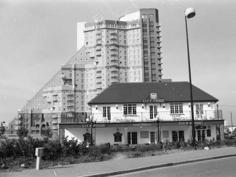 E14-CityPride taken 1 Oct 1988.. (Pub, External, Key). Published on 15-11-2018