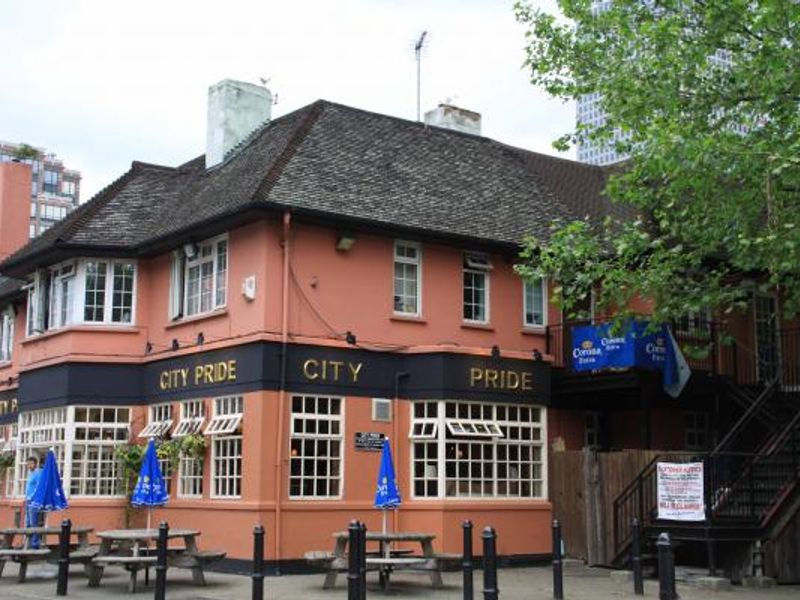 City Pride London E14. (Pub, External). Published on 08-11-2013