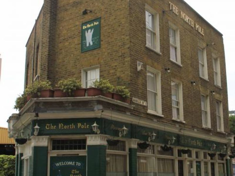 North Pole London E14. (Pub, External). Published on 08-11-2013