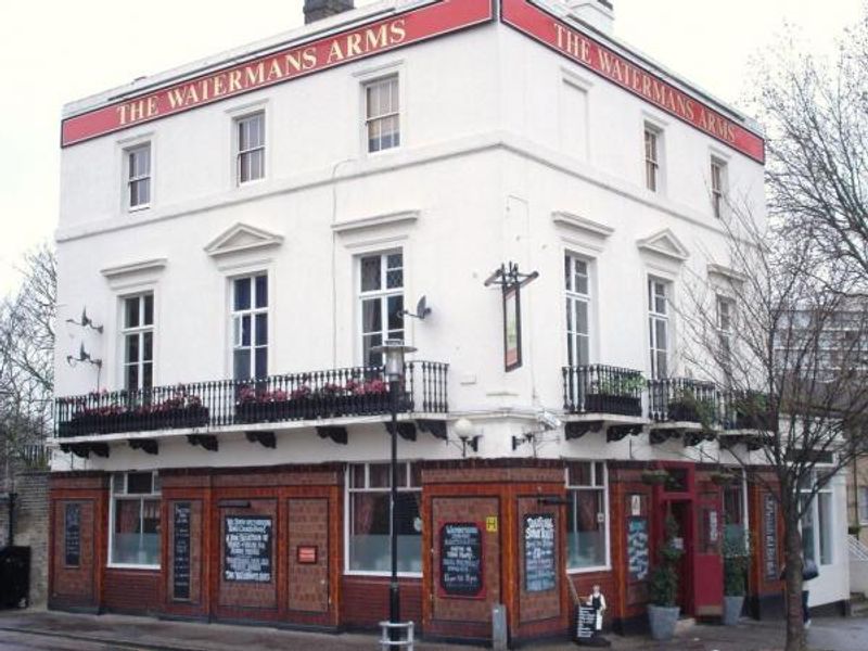 Watermans Arms London E14. (Pub, External). Published on 08-11-2013