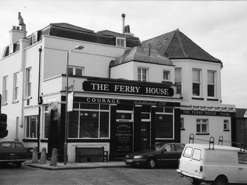 Ferry House London E14 taken in Feb 1989.. (Pub, External). Published on 15-11-2018 