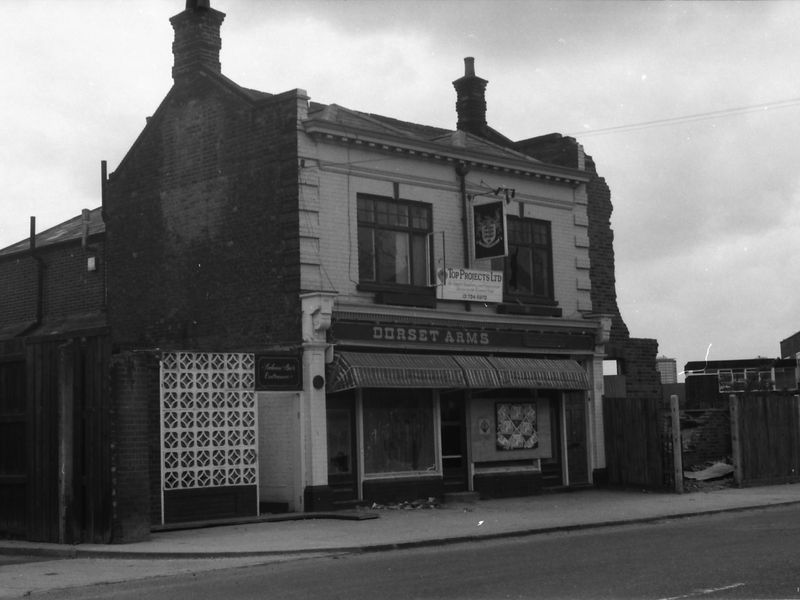 E14-DorsetArms taken Feb 1989.. (Pub, External). Published on 15-11-2018 