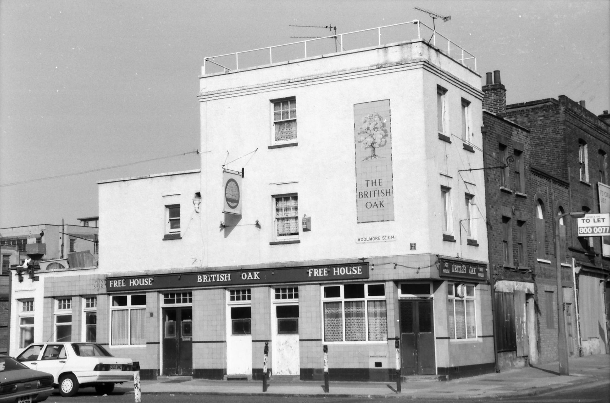 E14-BritishOak taken 18 Sept 1988.. (Pub, External, Key). Published on 15-11-2018