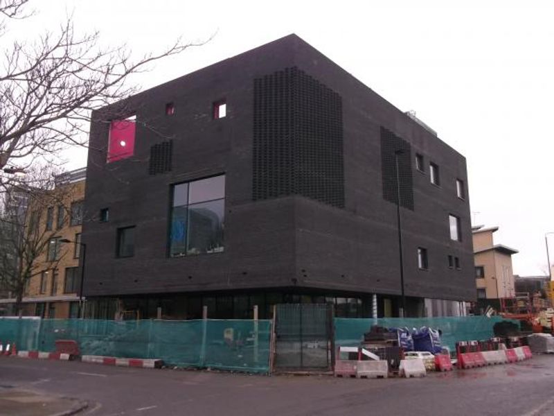 Beehive London E14 taken DEc 2014. (Pub, External, Key). Published on 28-01-2015 