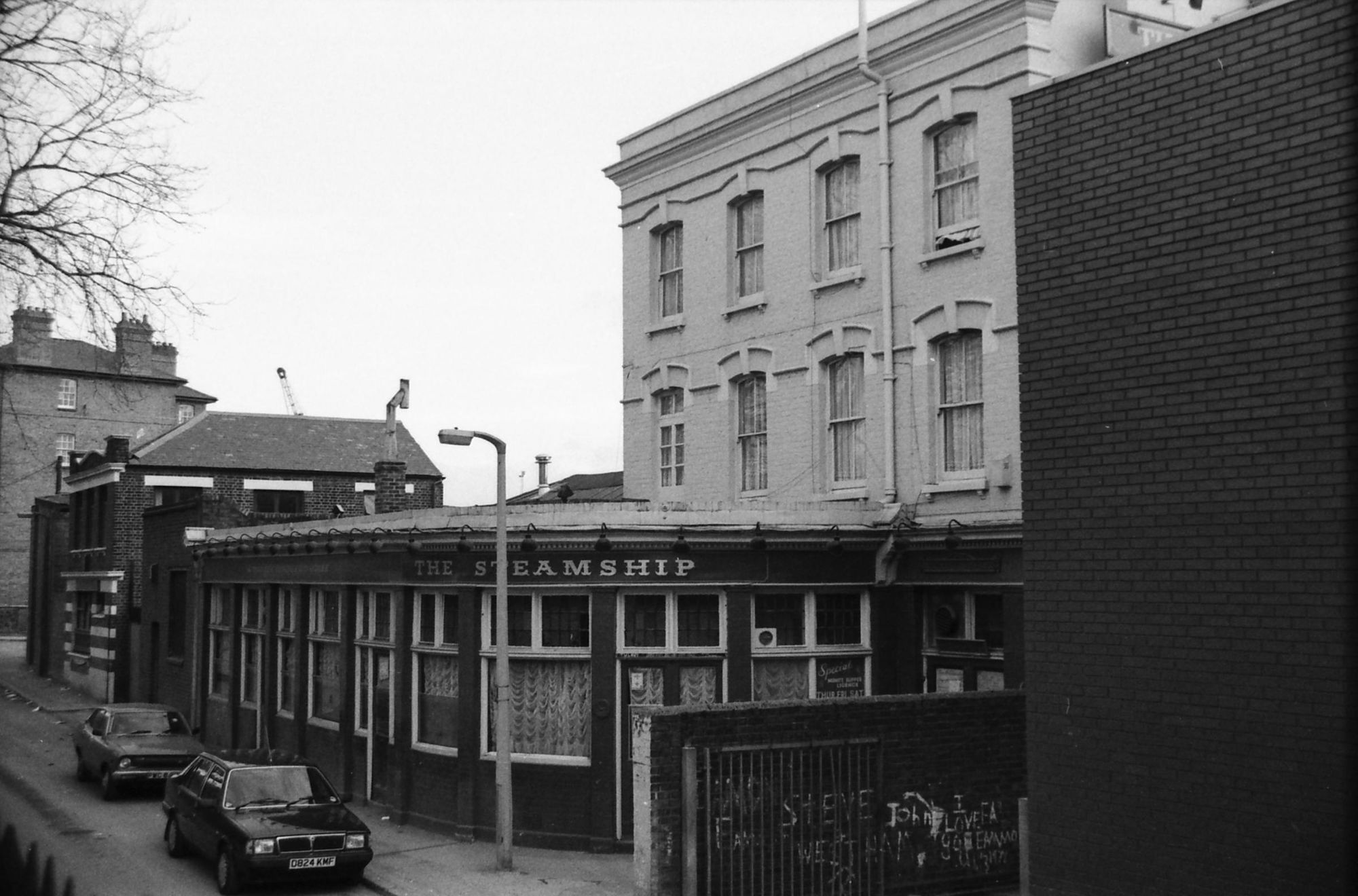 Steamship London E14 taken in Feb 1989.. (Pub, External). Published on 15-11-2018