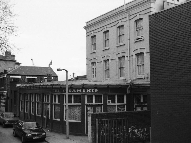 Steamship London E14 taken in Feb 1989.. (Pub, External). Published on 15-11-2018 
