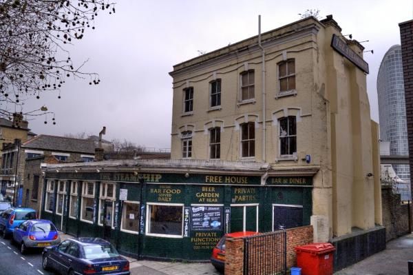 Steamship London E14. (Pub, External). Published on 08-11-2013