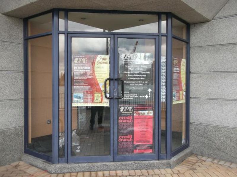 Astons London E14 taken May 2015. (Pub, Key). Published on 28-04-2016 