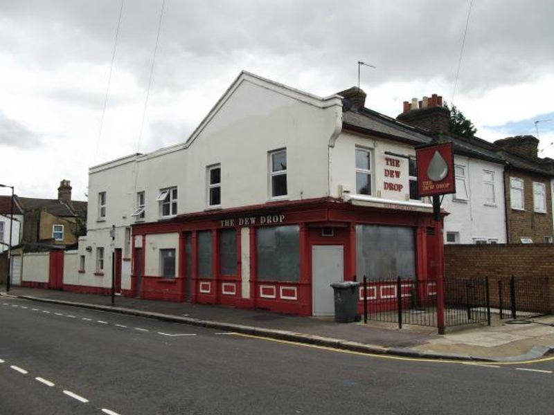 Dew Drop Inn London E15 taken July 2012. (Pub, External). Published on 10-11-2013