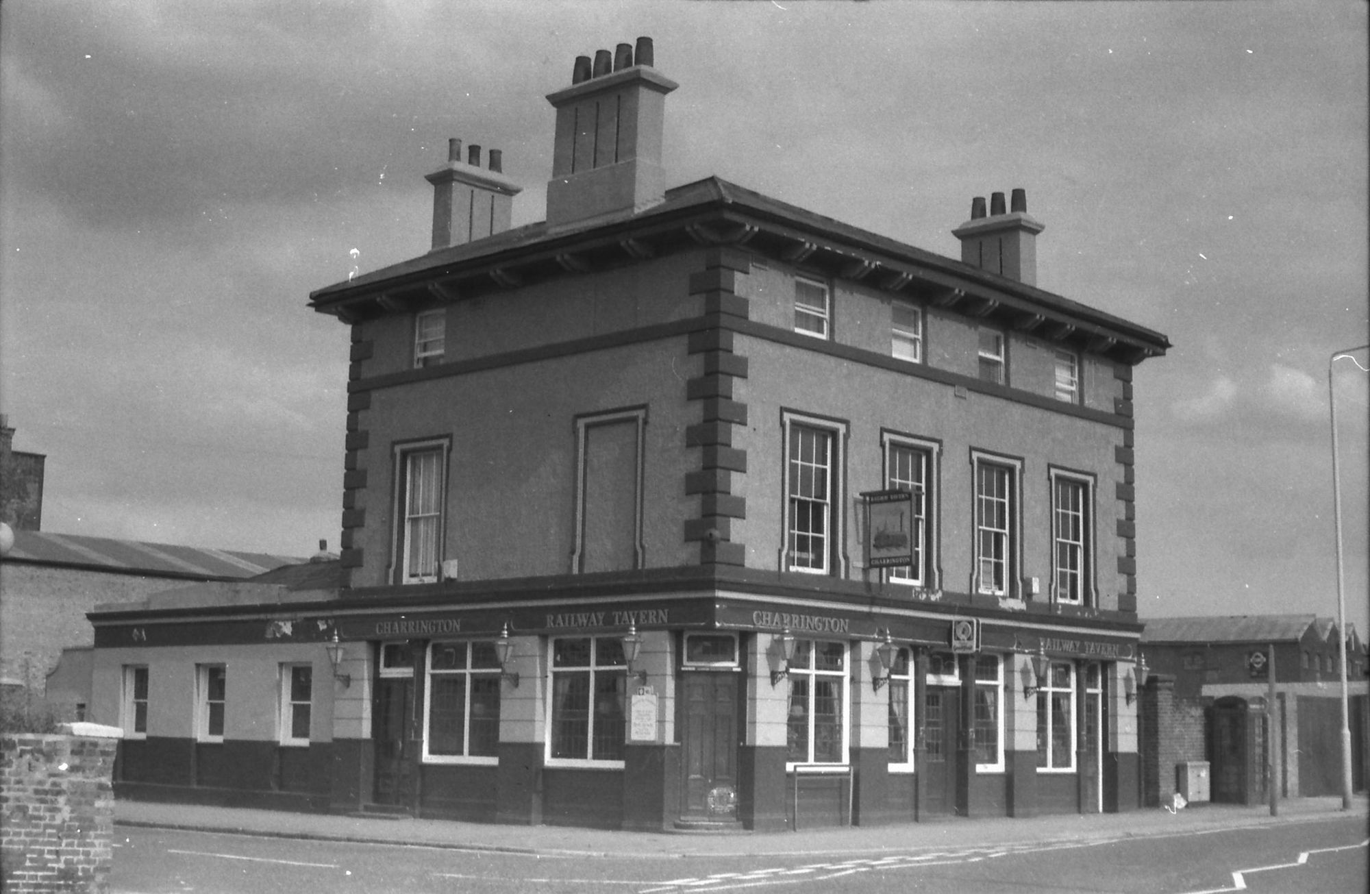 Railway Tavern Angel La London E15 taken in 1987.. (Pub, External). Published on 25-11-2018