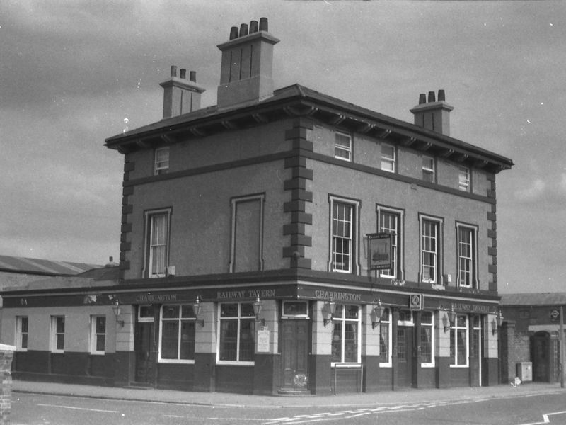 Railway Tavern Angel La London E15 taken in 1987.. (Pub, External). Published on 25-11-2018