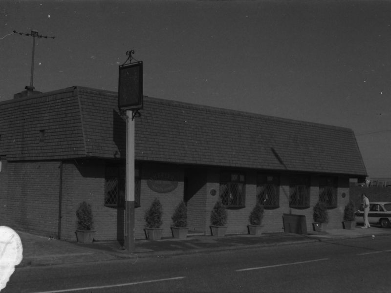 Wheelers London E15 taken in 1987.. (Pub, External). Published on 25-11-2018