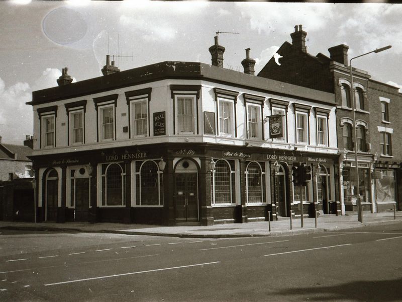 Lord Henniker London E15 taken in 1985.. (Pub, External). Published on 25-11-2018