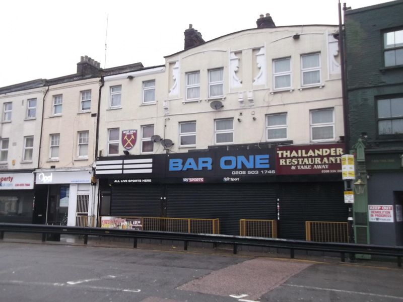 Baccus Bin & ChevyChase Londo E15-20180104.. (Pub, External). Published on 11-03-2019