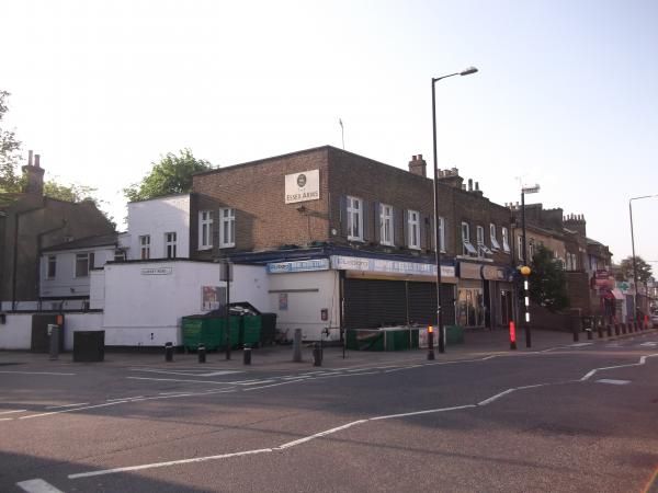 Essex Arms London E15 taken May 2014. (Pub, External). Published on 20-05-2014