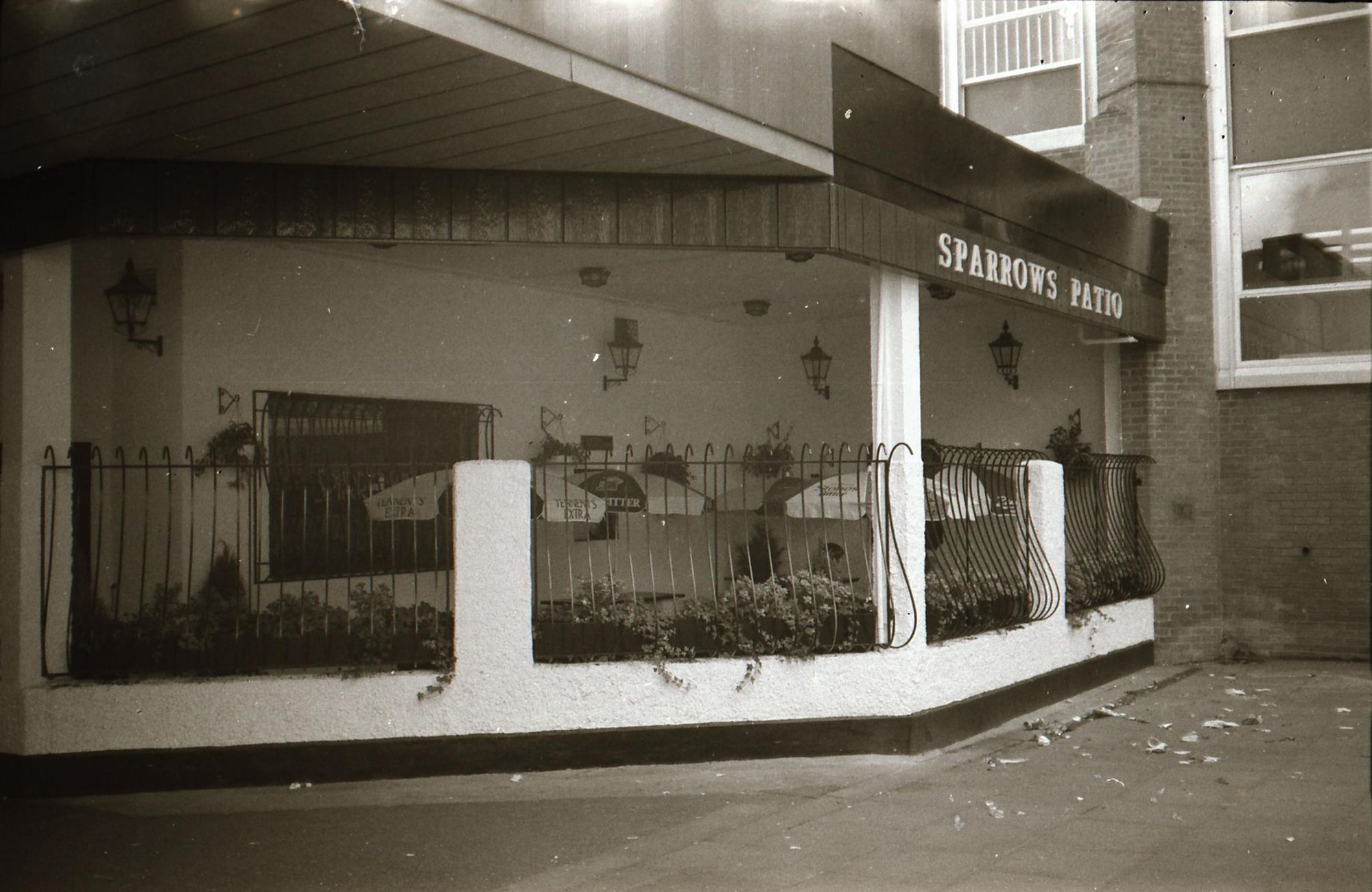 Sparrows London E15 taken in 1985.. (Pub, External). Published on 25-11-2018