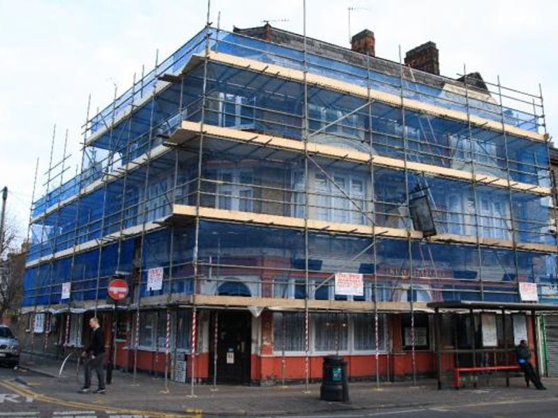 King Harold London E15 taken Nov 2010. (Pub, External). Published on 10-11-2013
