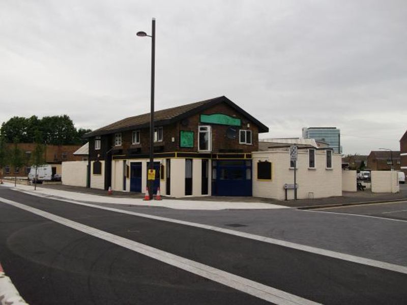 Carpenters Arms London E15. (Pub, External). Published on 10-11-2013